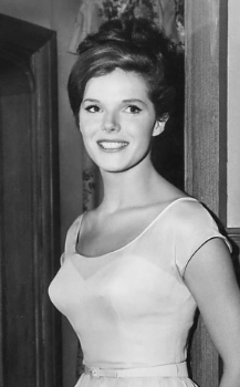 Samantha Eggar